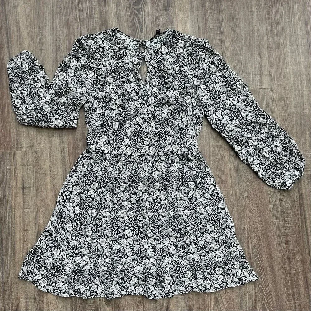 Banana Republic Keyhole Mini Dress Sz 2 Women’s - Picture 5 of 11